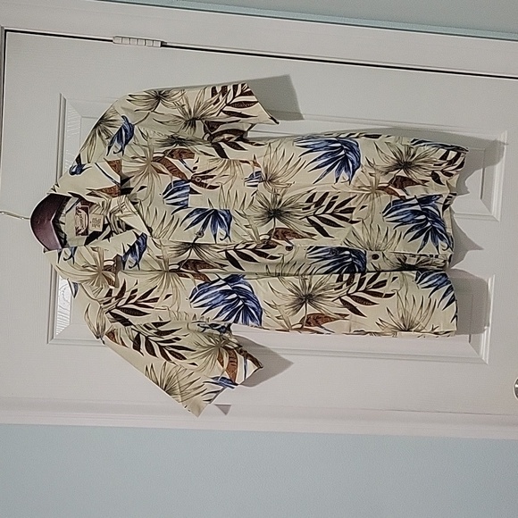Calypso Joe Men’s Hawaiian Short Sleeve Button Front Shirt Size Med - Picture 2 of 10